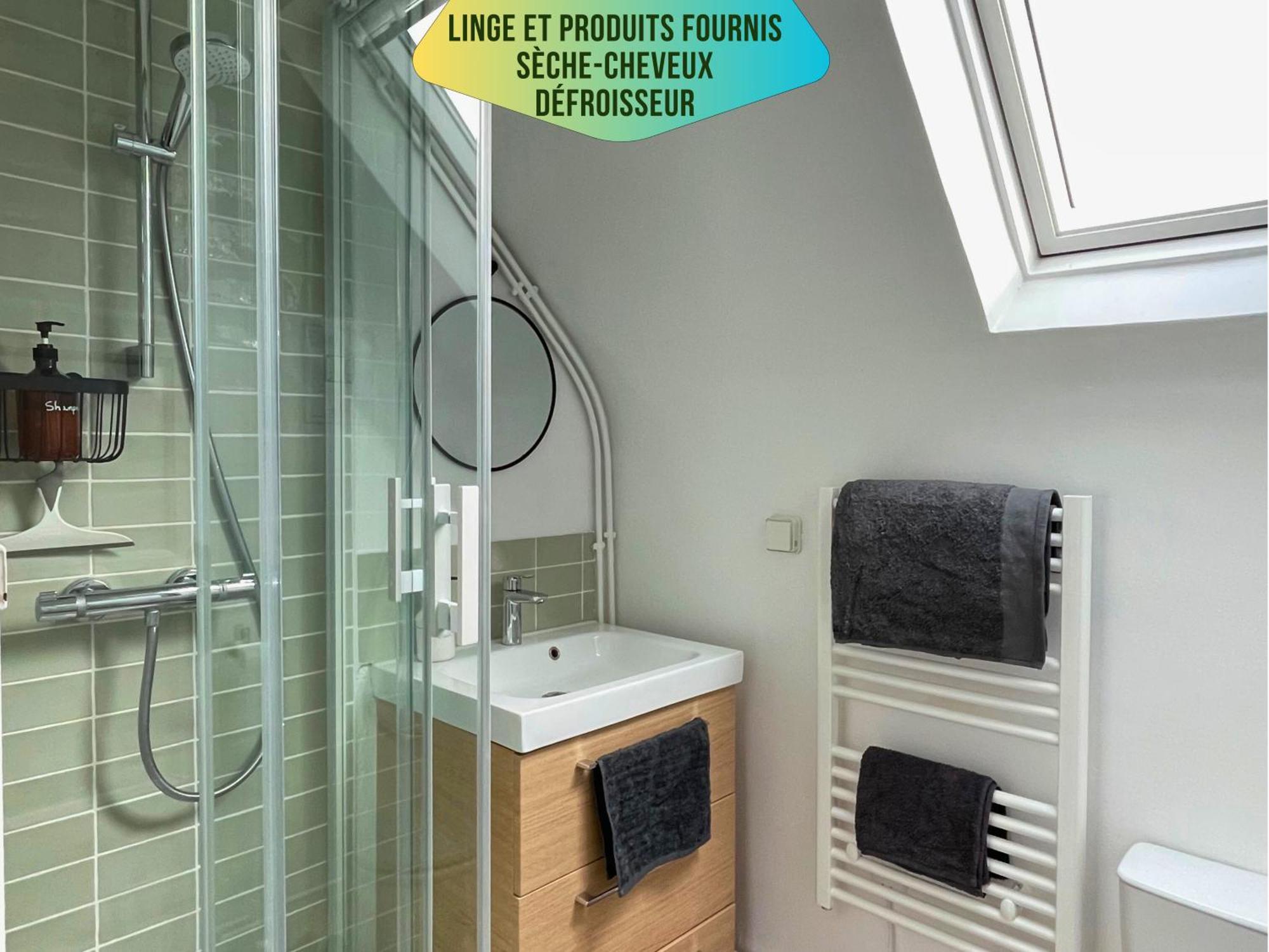 Le Corneille - Ideal Pros & Couples - Centre Historique - Chateau 5Min - Gare 10Min - Au Calme - Fibre Compiegne Bagian luar foto